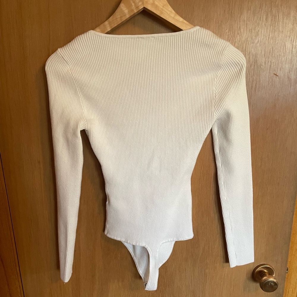 Abercrombie White Ribbed Thong Onesie Sweatheart Neckline Size S. - Picture 6 of 6